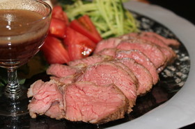 炊飯器で簡単おいしいローストビーフ